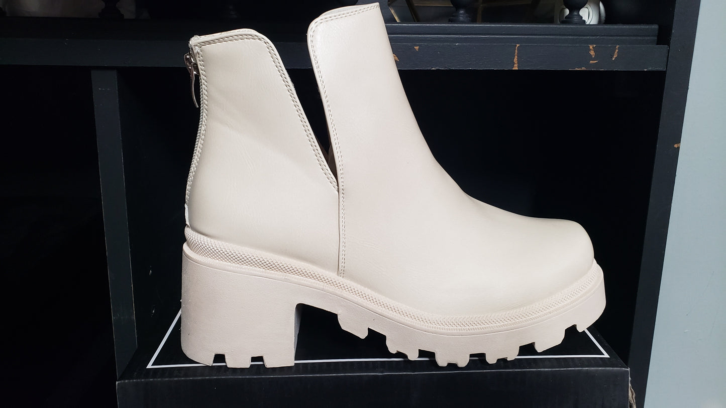 Bone- Chunky Boots