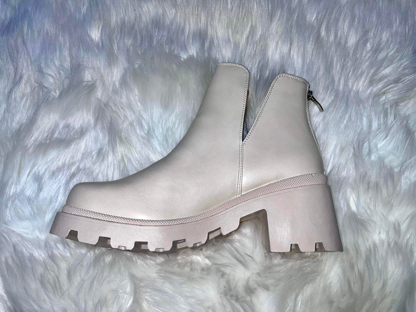 Bone- Chunky Boots